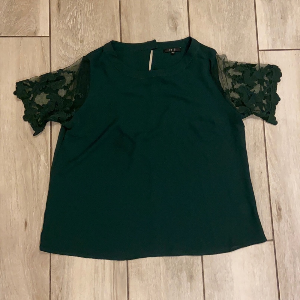 Adorable lace detail top
